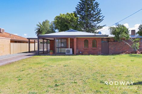 Property photo of 18 Axminster Street Warnbro WA 6169