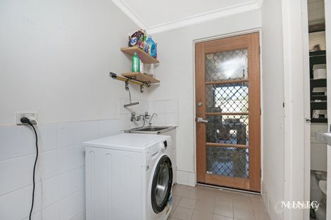 Property photo of 5 Ironbark Place Maddington WA 6109