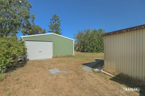 Property photo of 5 Ironbark Place Maddington WA 6109