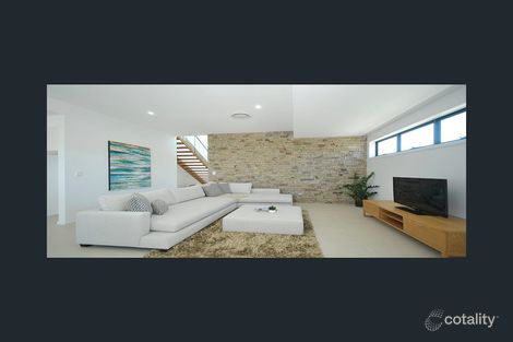 Property photo of 2 Meredith Drive Broadbeach Waters QLD 4218
