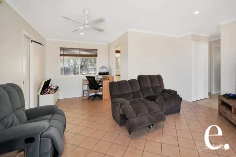 Property photo of 9 Curran Court Kepnock QLD 4670