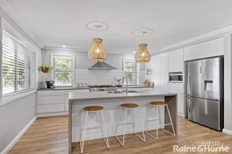 Property photo of 42 Keane Drive Kelso NSW 2795