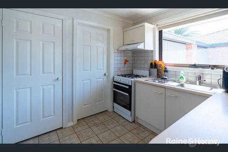 Property photo of 1/1 Duff Street Cranbourne VIC 3977