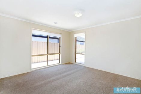 Property photo of 40 Gisborne Way Caroline Springs VIC 3023