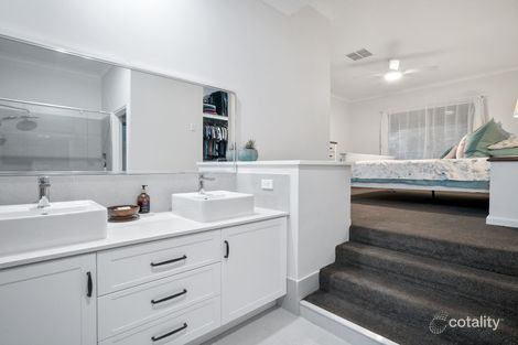 Property photo of 12 Mulberrytree Close Swan View WA 6056