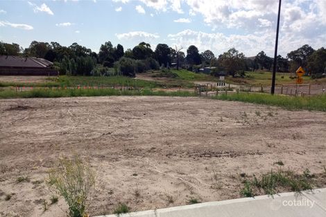 Property photo of 2 Adlinga Way Doreen VIC 3754