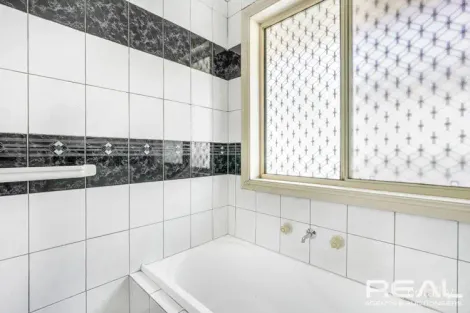 Property photo of 100 Caulfield Crescent Paralowie SA 5108