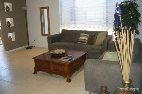 Property photo of 21 Sydney Street Labrador QLD 4215