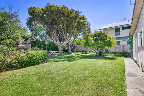 Property photo of 8 Ocean Road Point Lonsdale VIC 3225