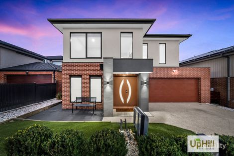 36 Greenslate St, Clyde North, VIC 3978