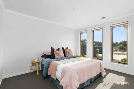 Property photo of 3 Gypsy Lane Brookfield VIC 3338