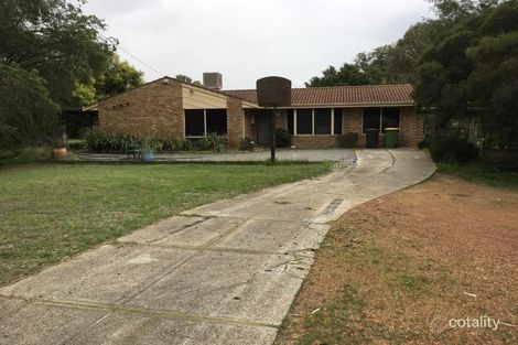 8 Hebe Rd, Treeby, WA 6164