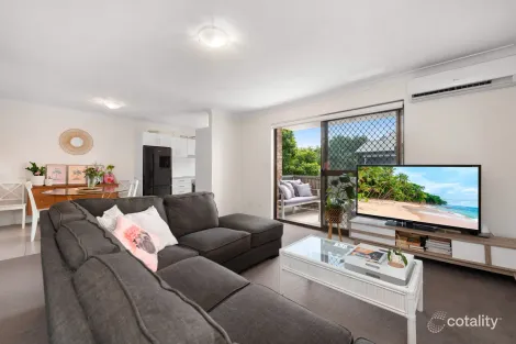 2/9 Pear St, Greenslopes, QLD 4120