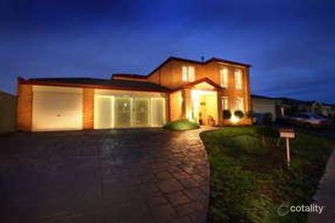 14 Foxwood Dr, Cranbourne East, VIC 3977