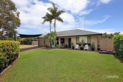 18 Willis Ct, Mermaid Waters, QLD 4218