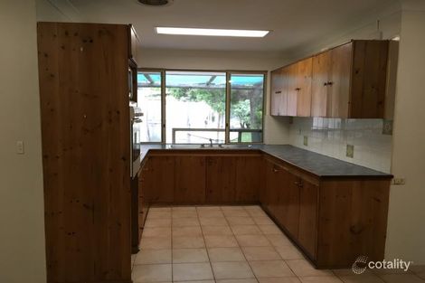 Property photo of 8 Hebe Road Treeby WA 6164