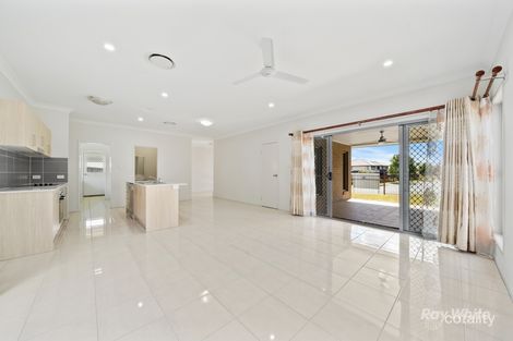 Property photo of 33 Lane Court Mount Warren Park QLD 4207
