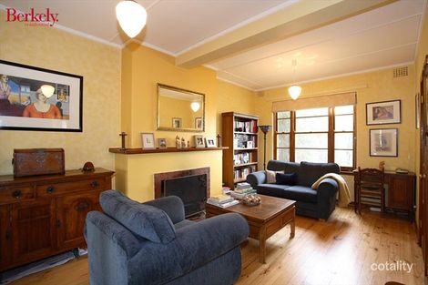 Property photo of 17 Vaughan Gardens Narrabundah ACT 2604