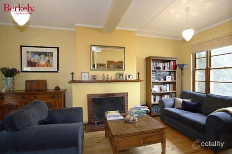 Property photo of 17 Vaughan Gardens Narrabundah ACT 2604