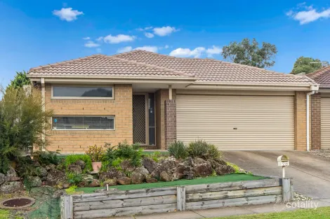 28 Carrum Woods Dr, Carrum Downs, VIC 3201