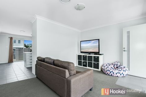 Property photo of 18/247 Warners Bay Road Mount Hutton NSW 2290