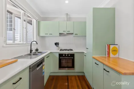 Property photo of 19 Fifth Avenue Wilston QLD 4051