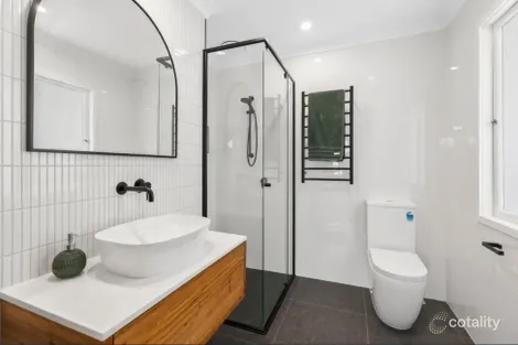 Property photo of 19 Fifth Avenue Wilston QLD 4051