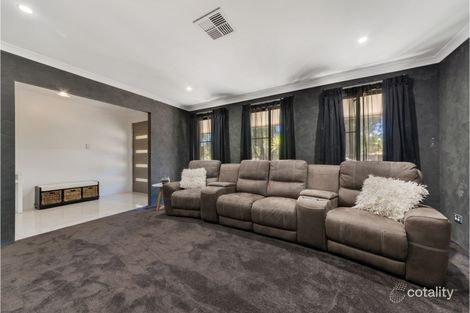 Property photo of 2 Glencoe Place Bedfordale WA 6112