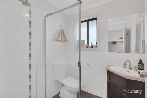 Property photo of 6 Maple Leaf Court Munno Para West SA 5115