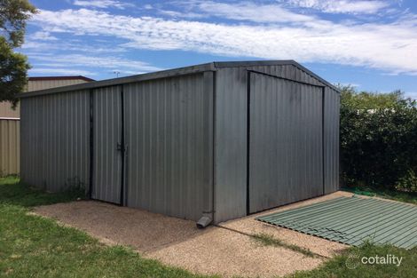 15 Crinum Cres, Emerald, QLD 4720