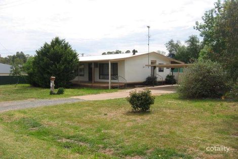 4 Grieves St, Charlton, VIC 3525