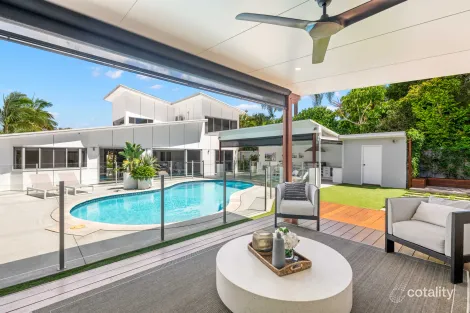 Property photo of 24 McIlwraith Avenue Bundall QLD 4217