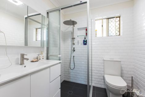Property photo of 1/693 Wynnum Road Morningside QLD 4170