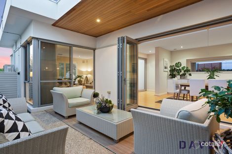 8 Alba Lane, City Beach, WA 6015