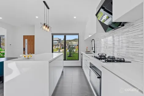 1/14 Seaview Pde, Dromana, VIC 3936