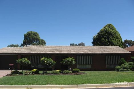 10 Wakefield Cres, Redwood Park, SA 5097