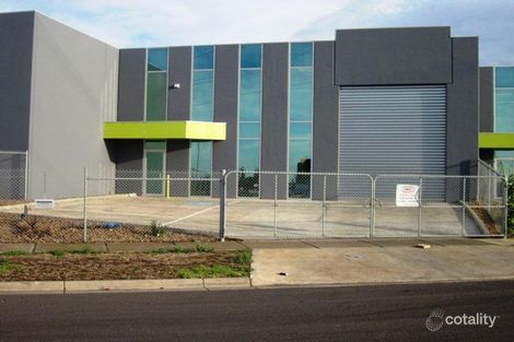 32 Fuller Rd, Ravenhall, VIC 3023