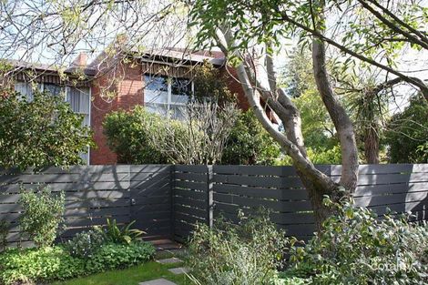 Property photo of 2/190 Cotham Road Kew VIC 3101