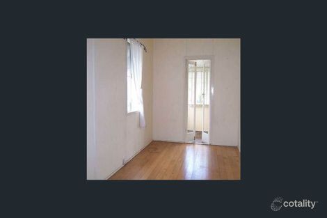 37 Barton Rd, Hawthorne, QLD 4171