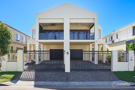 1/5 Rouen Ave, Paradise Point, QLD 4216