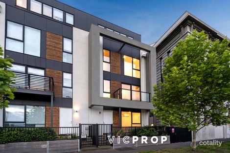 Property photo of 166 Ingles Street Port Melbourne VIC 3207