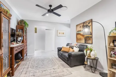 Property photo of 8 Ridgevale Drive Regency Downs QLD 4341