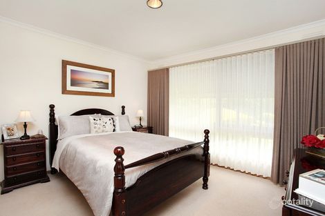 Property photo of 5 Gretna Close Westmeadows VIC 3049