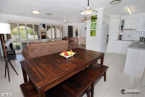 Property photo of 2 Jinang Street Warana QLD 4575