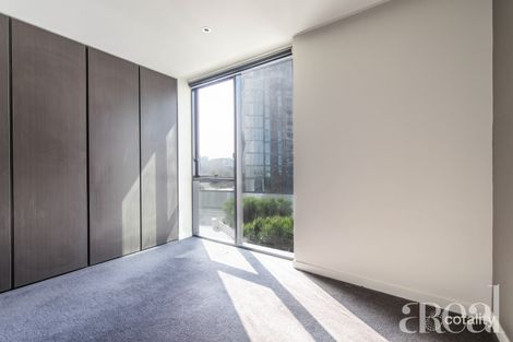 Property photo of 905/9 Waterside Place Docklands VIC 3008