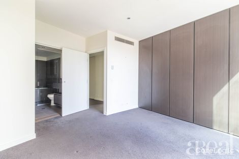 Property photo of 905/9 Waterside Place Docklands VIC 3008