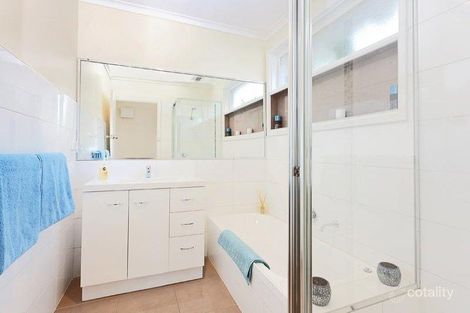 Property photo of 2/251-253 Tucker Road Ormond VIC 3204