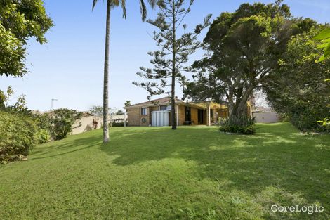 Property photo of 28 Whitehead Drive Burleigh Waters QLD 4220