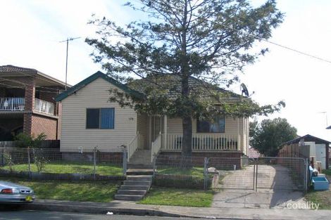 178 Lake Ave, Cringila, NSW 2502