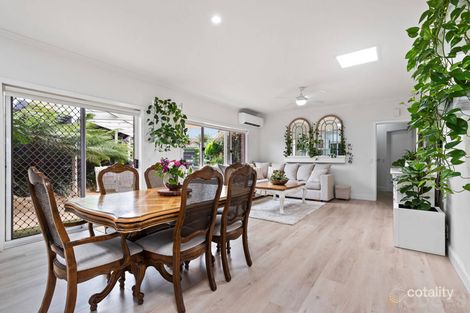 Property photo of 8 Montpellier Drive Werribee VIC 3030